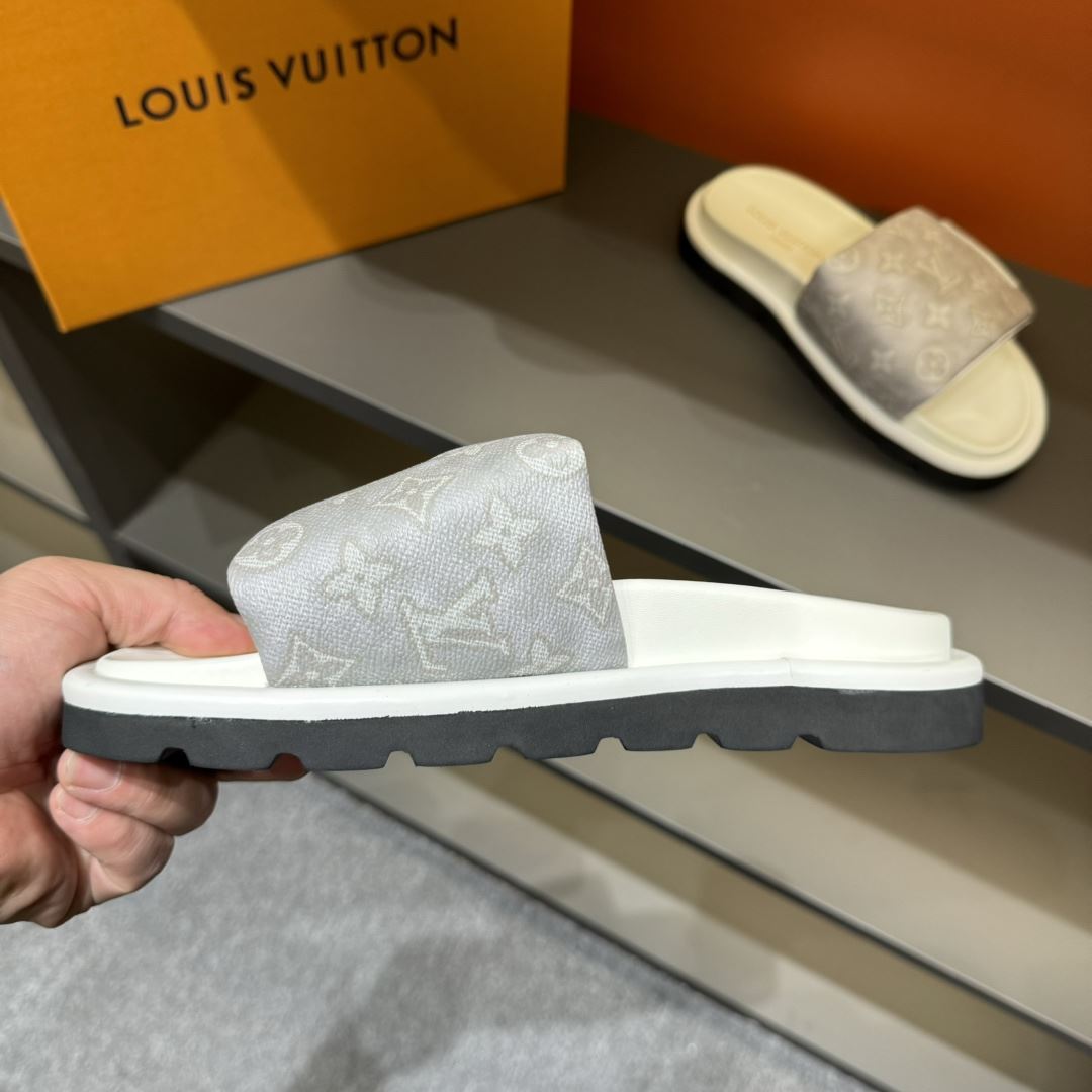 Louis Vuitton Slippers